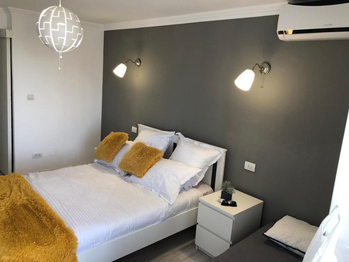 Sea View Apartments 曼加利亚 外观 照片