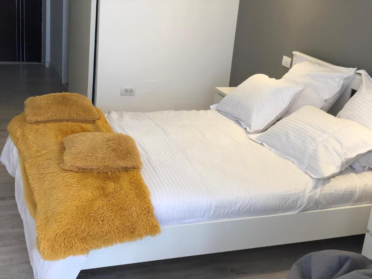 Sea View Apartments 曼加利亚 外观 照片