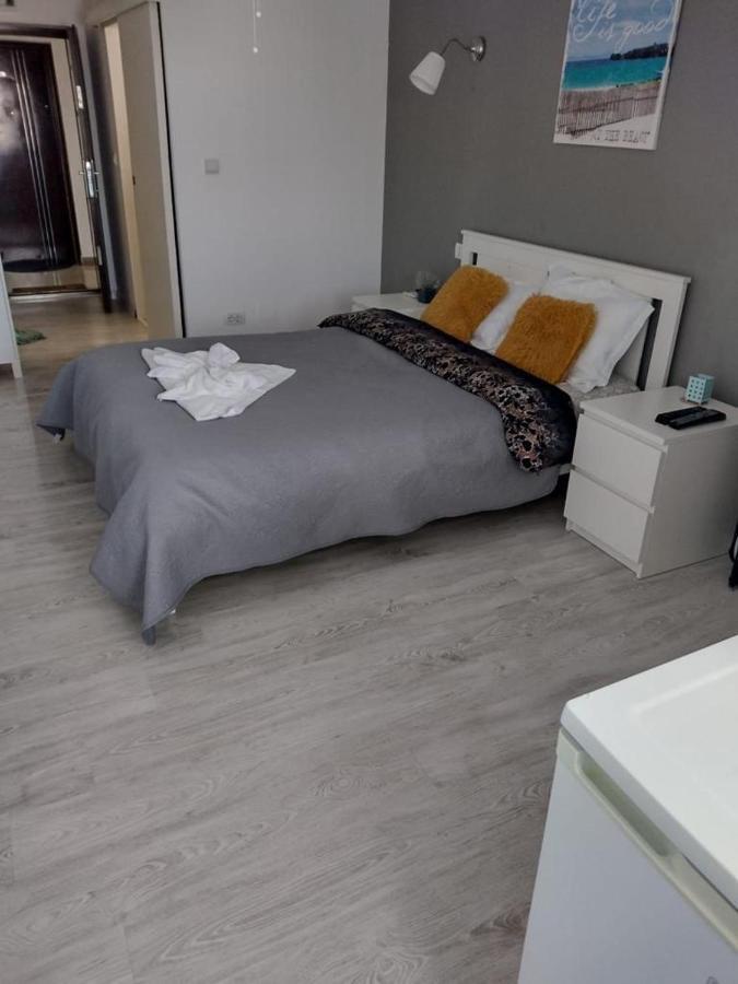 Sea View Apartments 曼加利亚 外观 照片