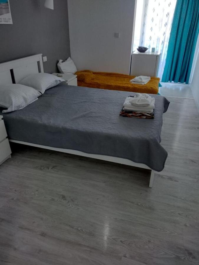 Sea View Apartments 曼加利亚 外观 照片